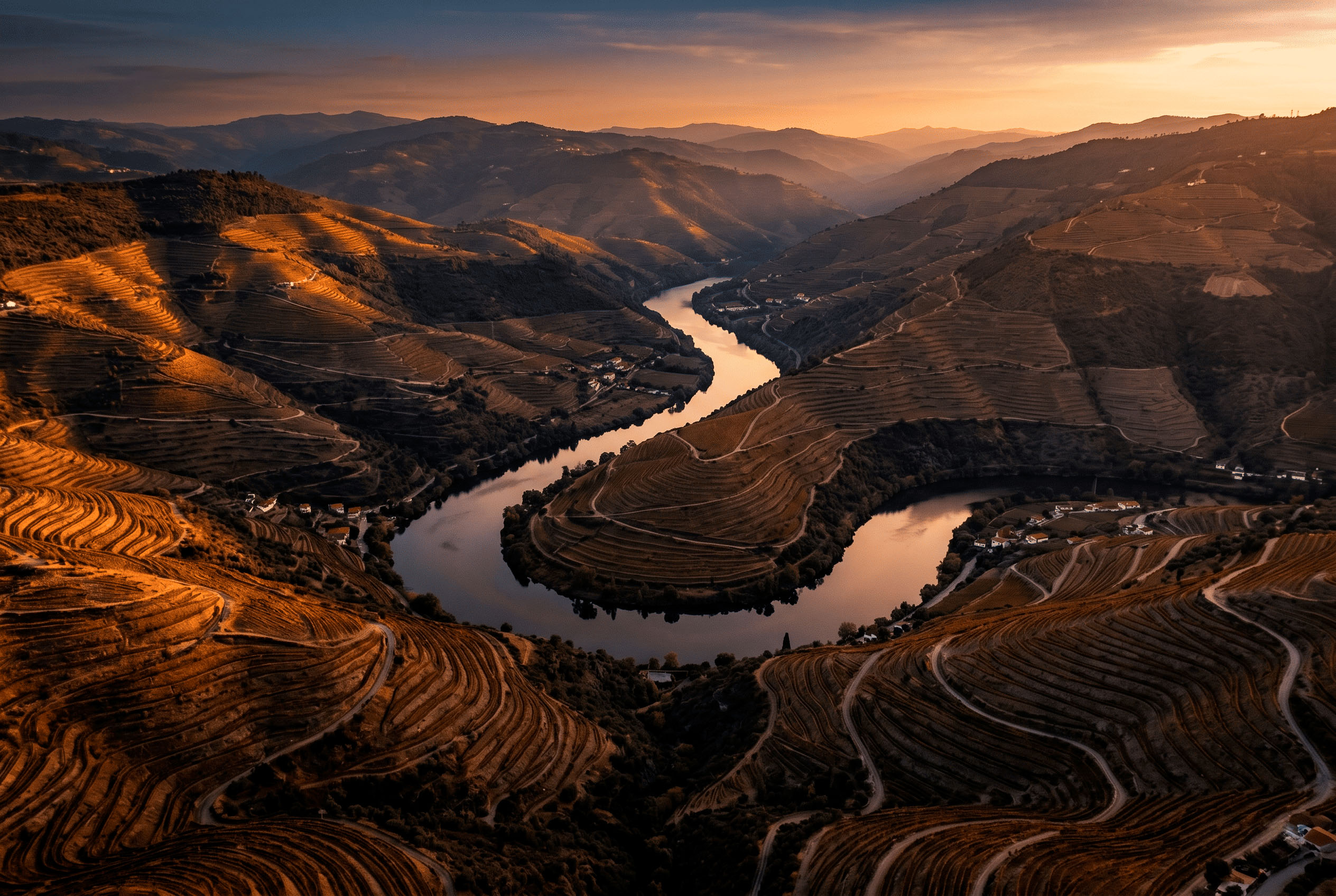 Vale do Douro ao anoitecer